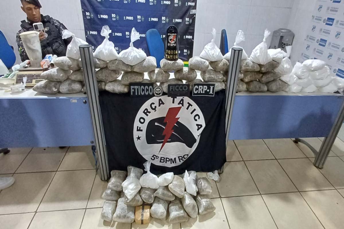 Forças de segurança apreendem mais de 70 kg de  de drogas em residência  