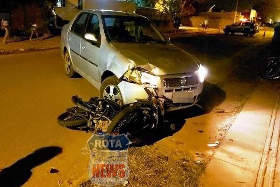 Motociclista fica ferido após colisão entre carro e moto em Vilhena