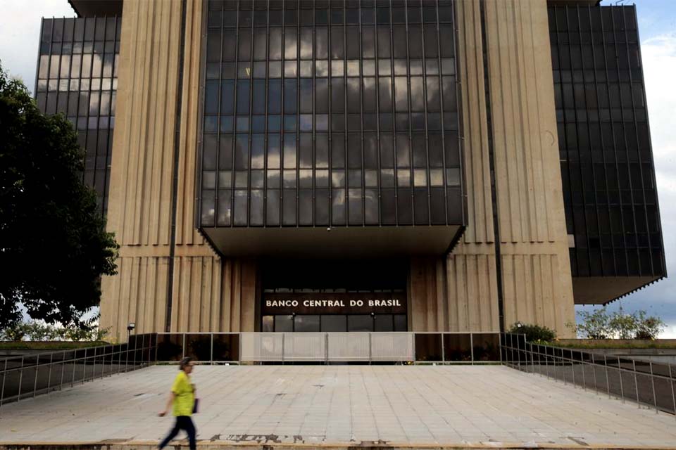 Impacto da pandemia sobre bancos cai 50% em novo teste de estresse