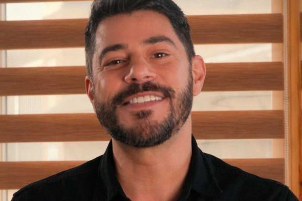 Após mensagem homofóbica, Evaristo Costa responde: “não é da sua conta”