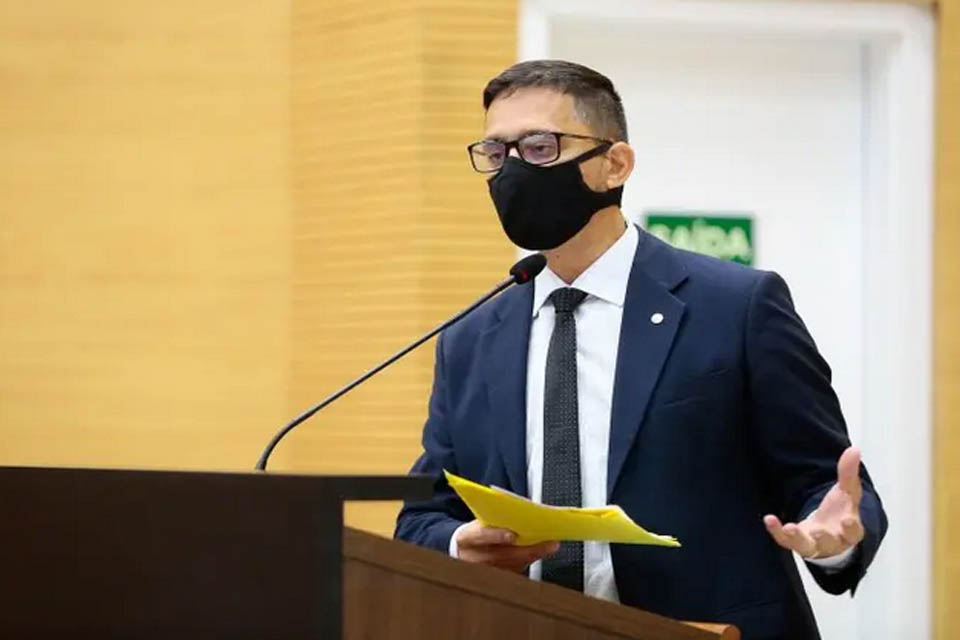  Deputado Anderson Pereira indica que governo estenda período de afastamento de lactantes enquanto durar pandemia