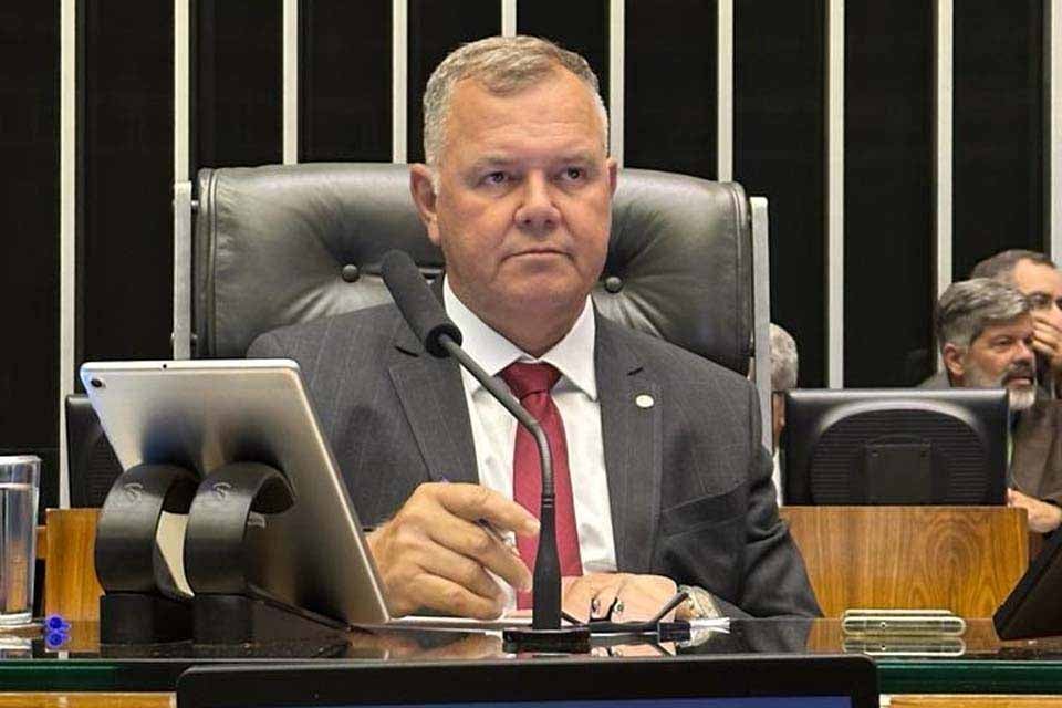 Deputado Lucio Mosquini apresenta projeto de lei sobre regularização fundiária em florestas públicas da União