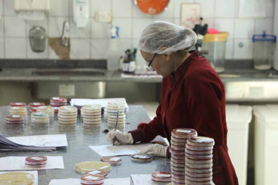 Tecnologia laboratorial avançada do Lacen garante maior precisão no acompanhamento clínico de doenças