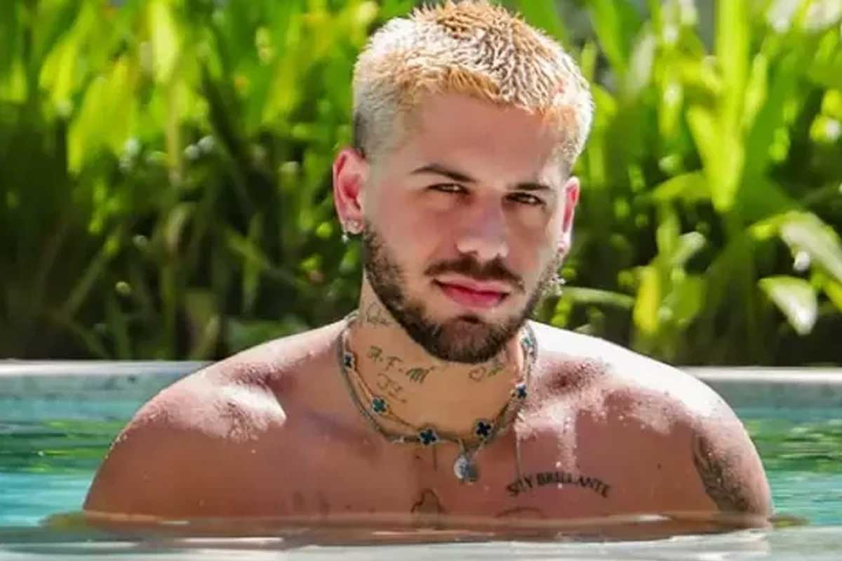Zé Felipe mostra tatuagem íntima e revela promessa: “vou ficar sem cortar o cabelo”