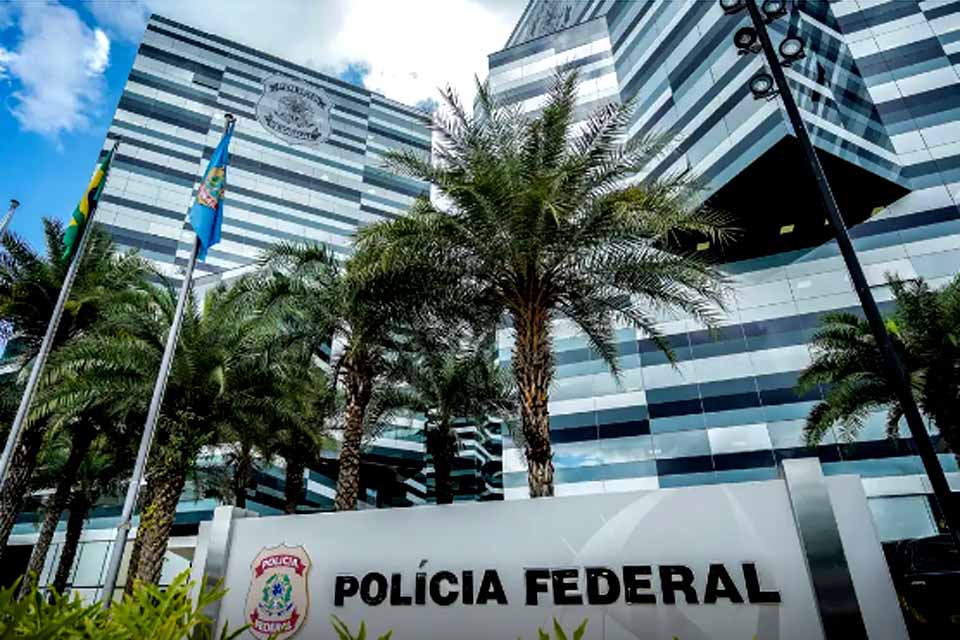 PF prende suspeito de distribuir imagens de abuso sexual infantil