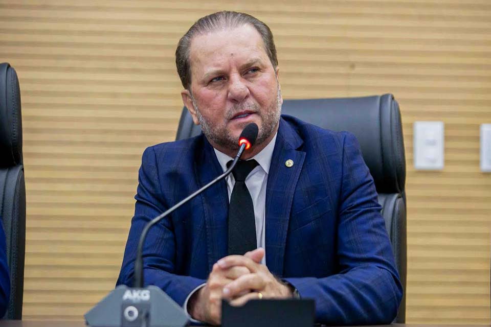 Cirone Deiró destaca importância de parceria para construção de nova UBS em Vilhena