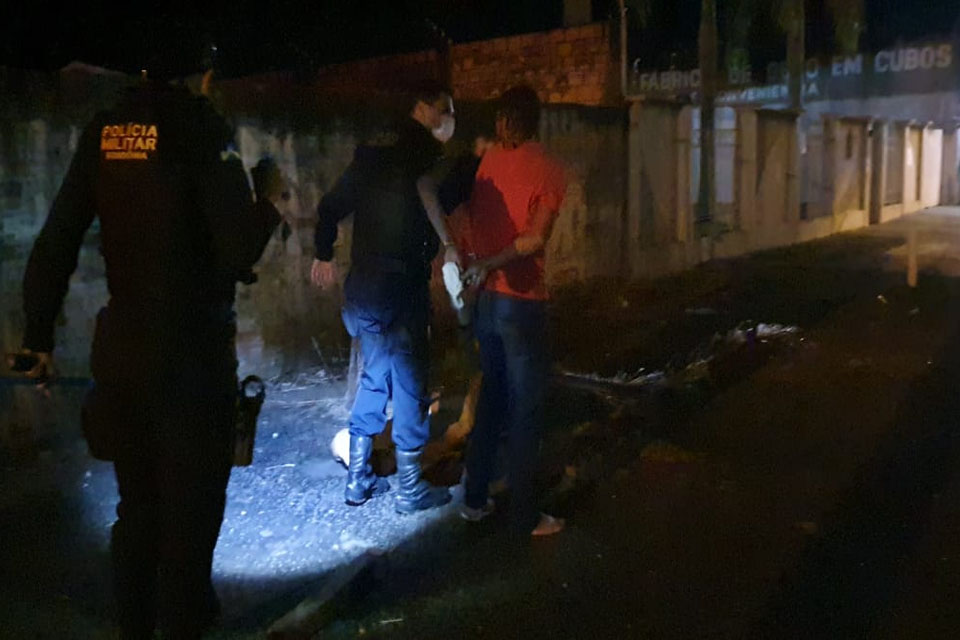 Briga generalizada em bar acaba com uma vítima esfaqueada