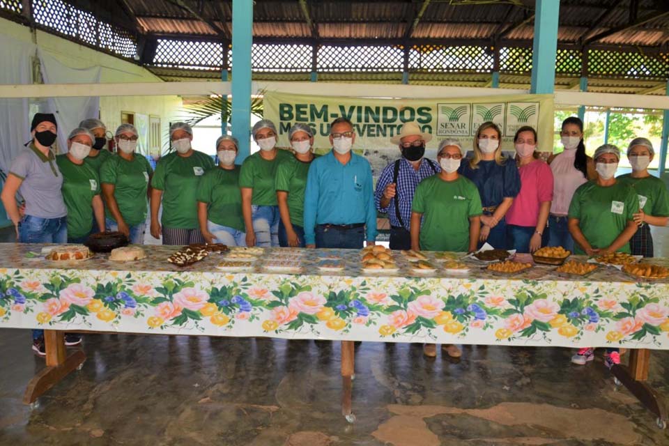 Semaic realiza curso para qualificação profissional na área de fabricação de doces e salgados