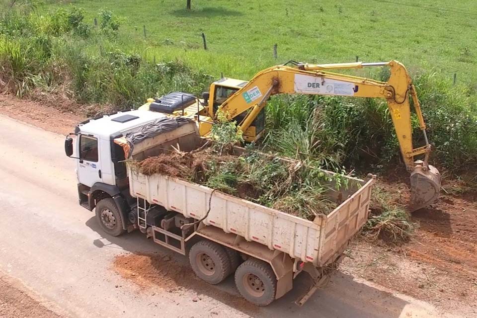 Rodovia-135 na região Central de Rondônia recebe asfalto novo ao longo de 29 quilômetros, DER intensifica obras
