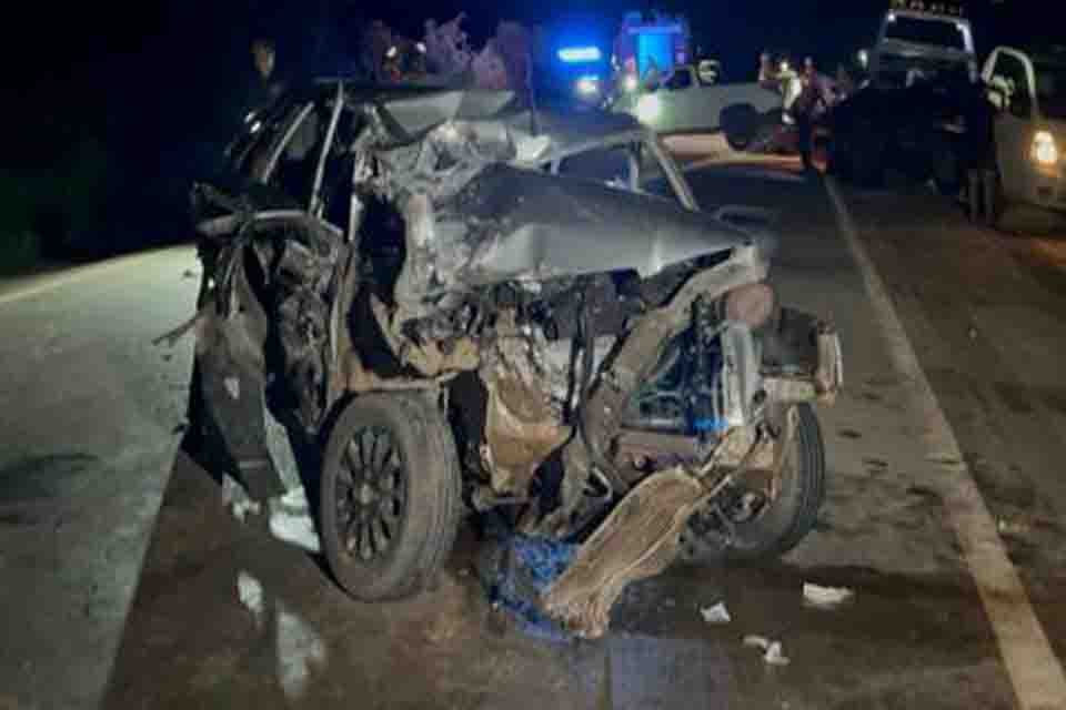  Acidente entre ônibus e dois carros deixa vários feridos na BR-319 