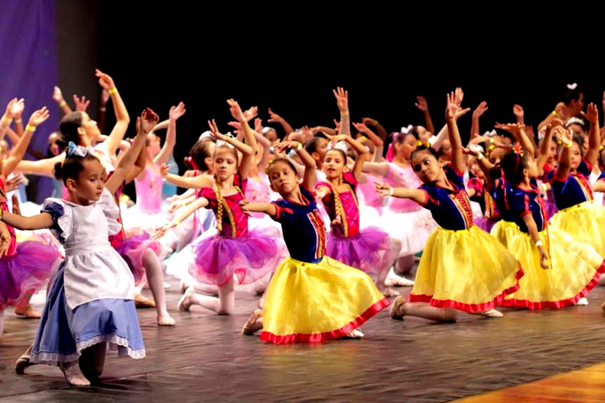 Aulas de ballet em Ariquemes e no Distrito Bom futuro