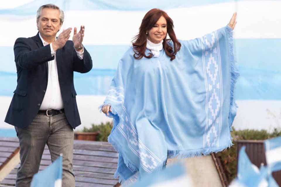 Oposição vence eleições legislativas na Argentina; Peronismo perde maioria no Congresso
