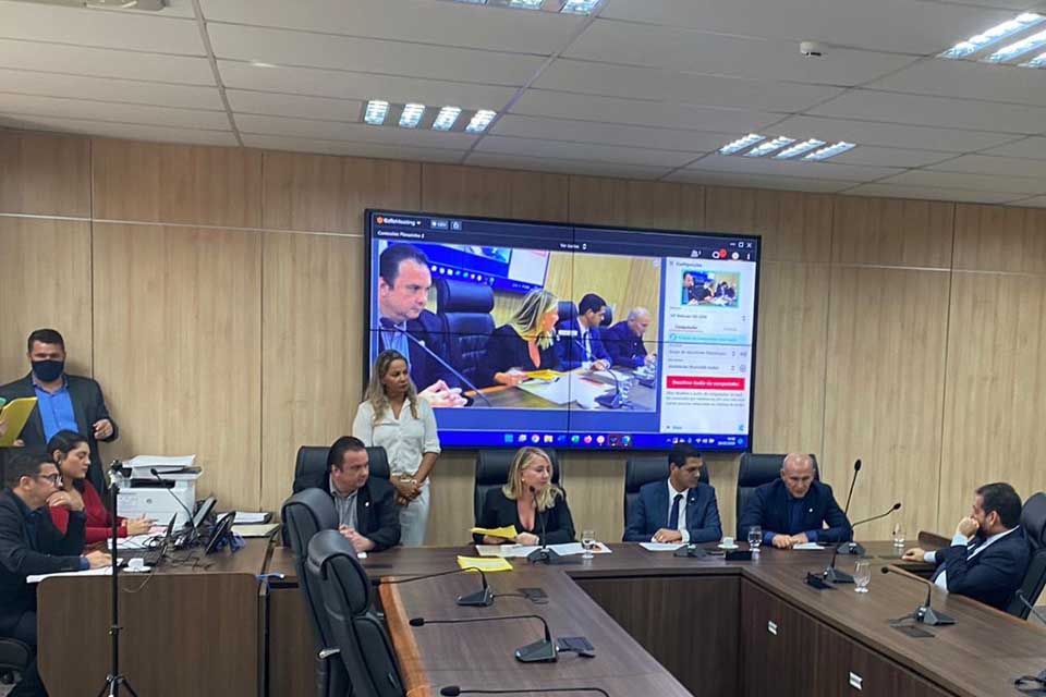 Deputada Ieda Chaves coordena Comissão de trabalho que discute o planejamento e uso de recursos públicos