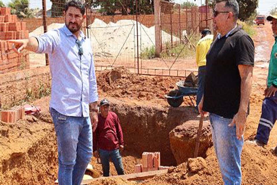 Vereador Márcio Pacele atende a população e viabiliza obras em bairros de Porto Velho
