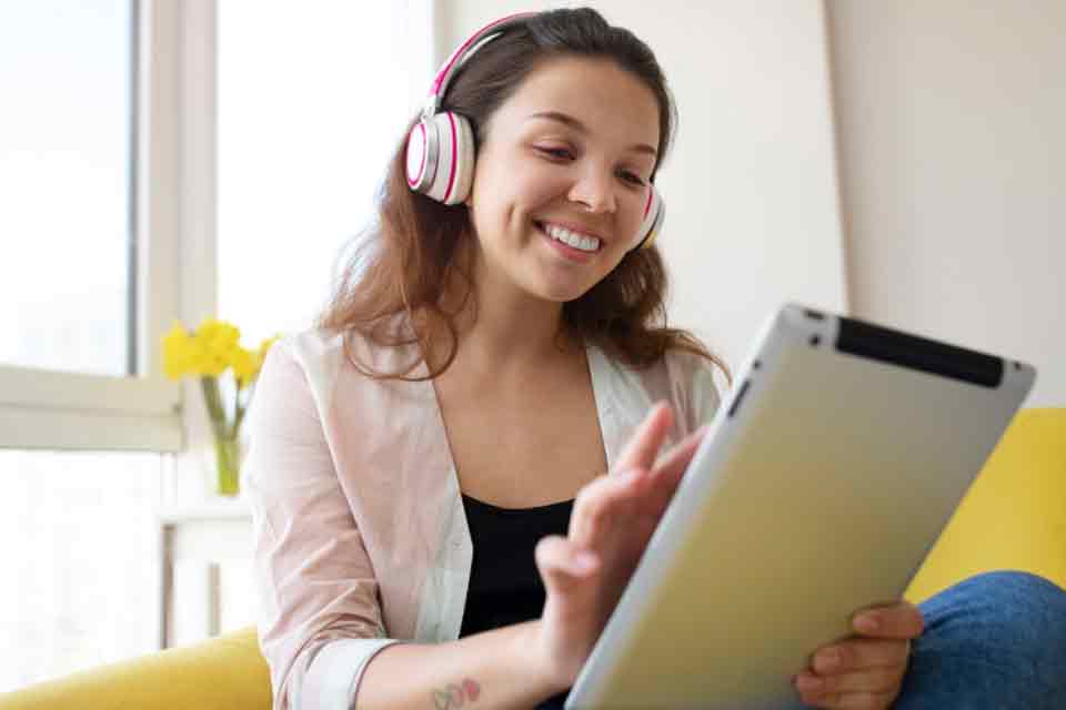 Descubra as vantagens de cursar sua faculdade a distância