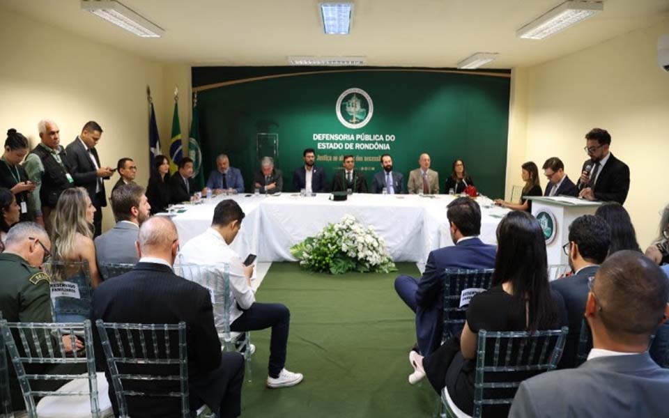 MPRO participa de cerimônia de posse do Defensor Público-Geral biênio 2025-2027