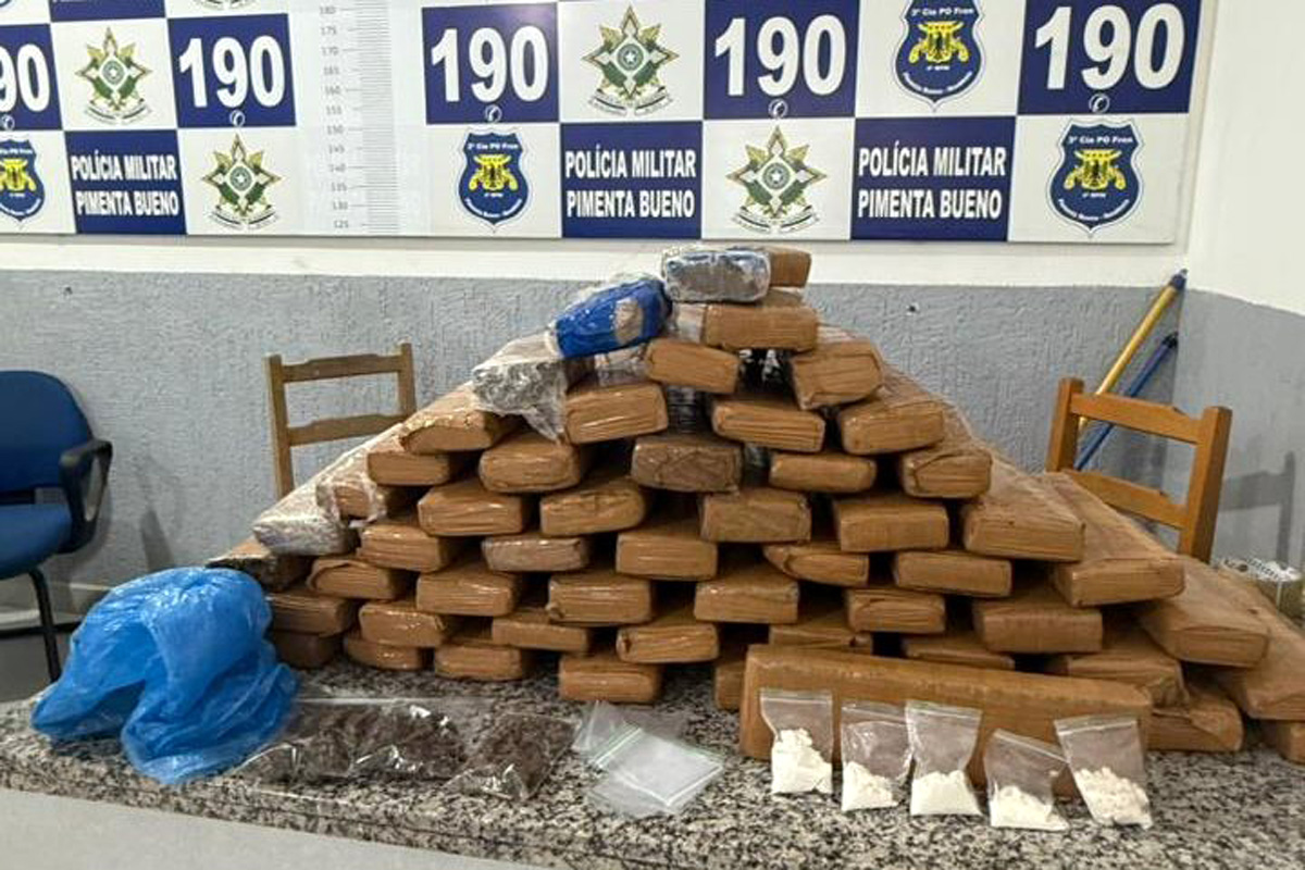 Ação integrada resulta na apreensão de mais de 55 kg de drogas 