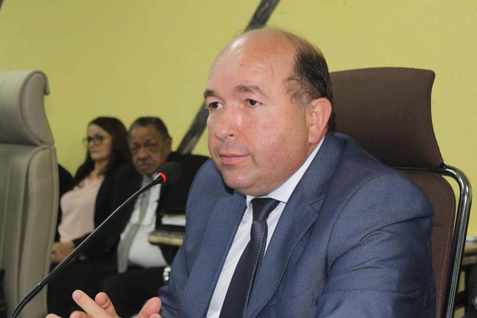 Vereador Edwilson Negreiros pede providências e Prefeitura de Porto Velho atende o Bairro Mariana