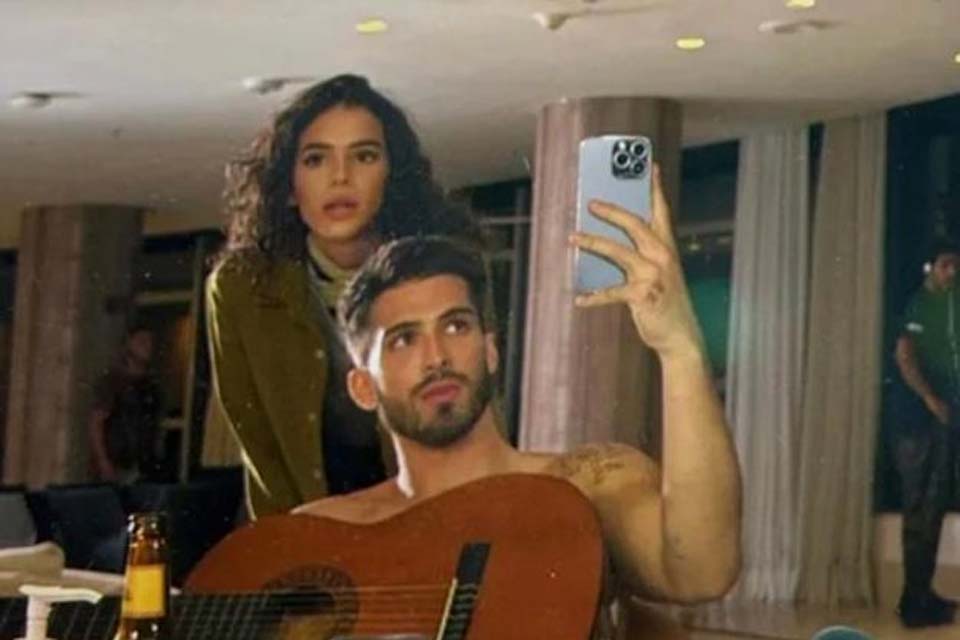 Após rumores de relação com Marquezine, João Guilherme revela estar apaixonado:'Já faz um temp'