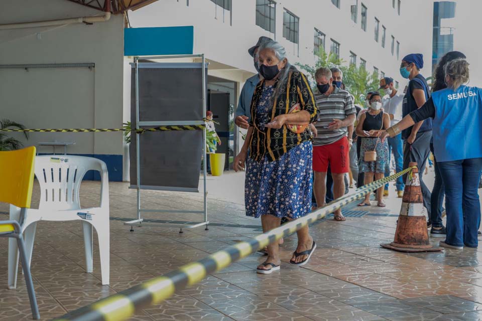 Pessoas com inscrição no SASI devem esperar confirmação de agendamento para ir ao local de vacinação