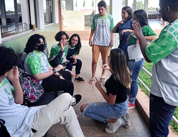 Adesão ao Programa Librif_ro 2022 oferta Curso de Libras a estudantes no Campus Guajará-Mirim