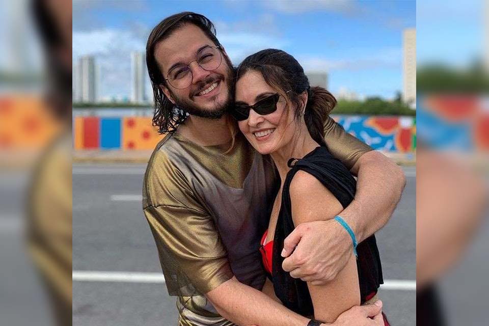Fátima Bernardes e Túlio Gadêlha se casam pela terceira