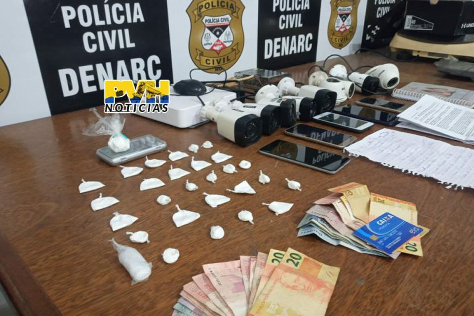 Denarc prende casal de traficante monitorado em casa de luxo 