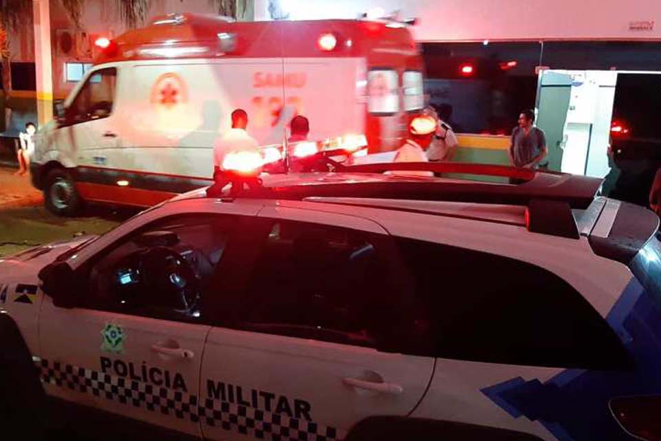 Homem é atacado a facadas em confraternização na zona leste