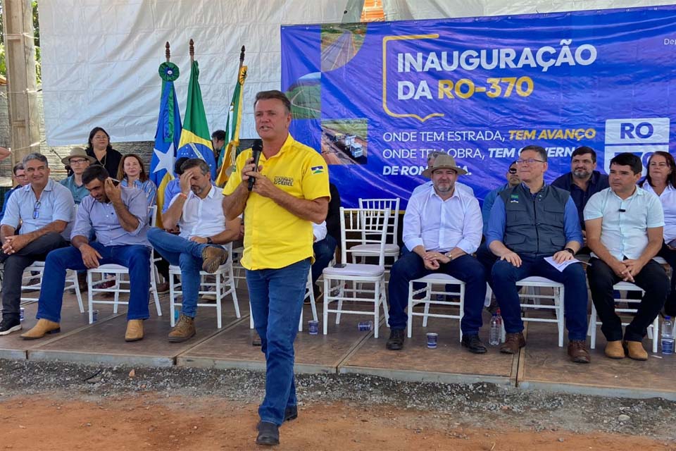 Deputado Luizinho Goebel participa da inauguração da RO-370 em Corumbiara
