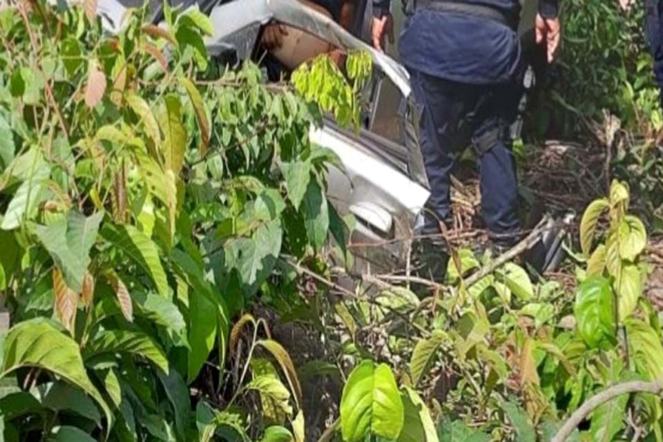 Motorista morre, filho e esposa ficam feridos em acidente na BR-364