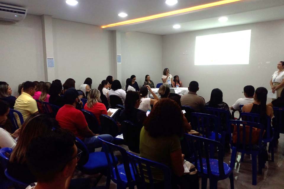 Semusa de Porto Velho promove roda de conversa sobre cuidados com o bem-estar emocional