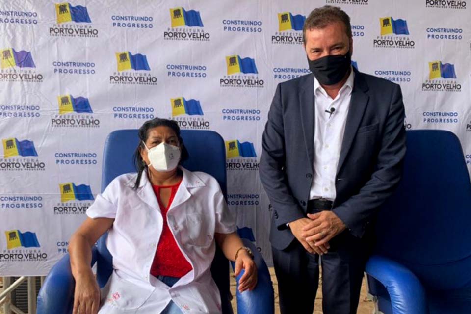 Presente na abertura da campanha, prefeito Hildon Chaves enfatizou que as vacinas representam esperança e preservação da vida