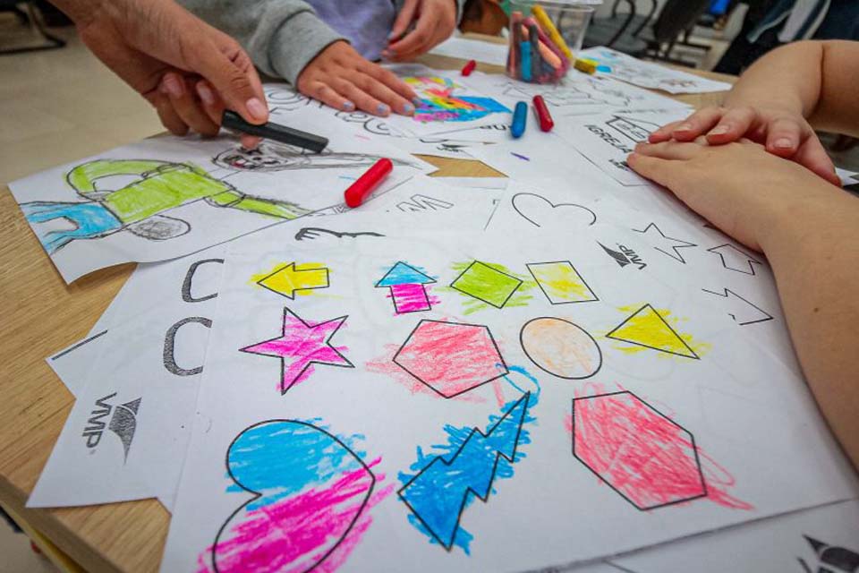 Conscientização e serviço para atendimento à pessoa com Transtorno do Espectro Autista são fortalecidos no “Abril Azul”