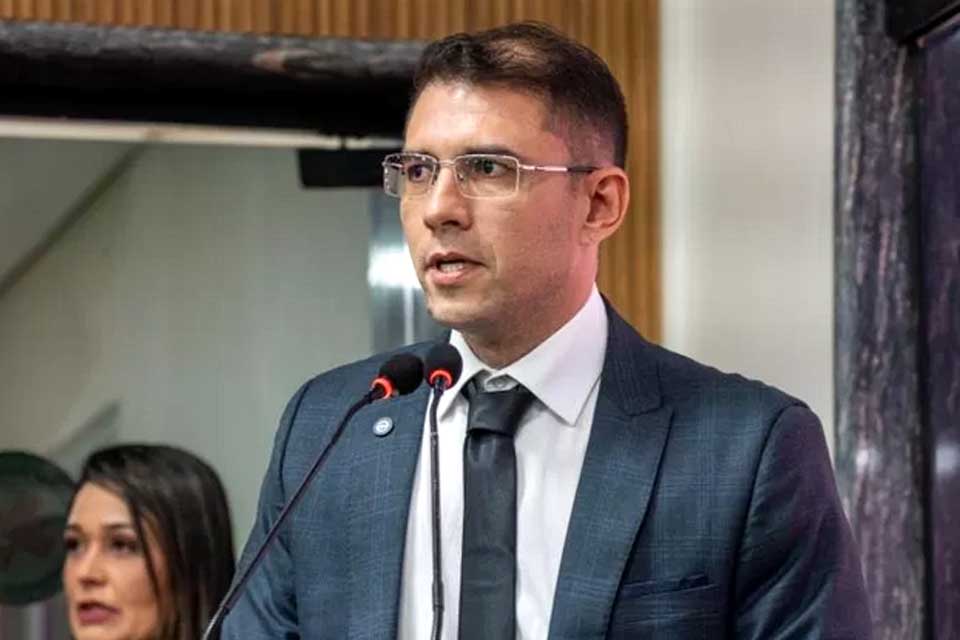 Pedido de providência do vereador Pedro Geovar é atendido e população do bairro Planalto agradece