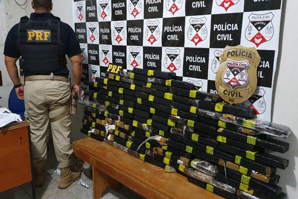 PRF, PCRO e PMRO apreendem mais de 155 kg de maconha em Cacoal e Médici
