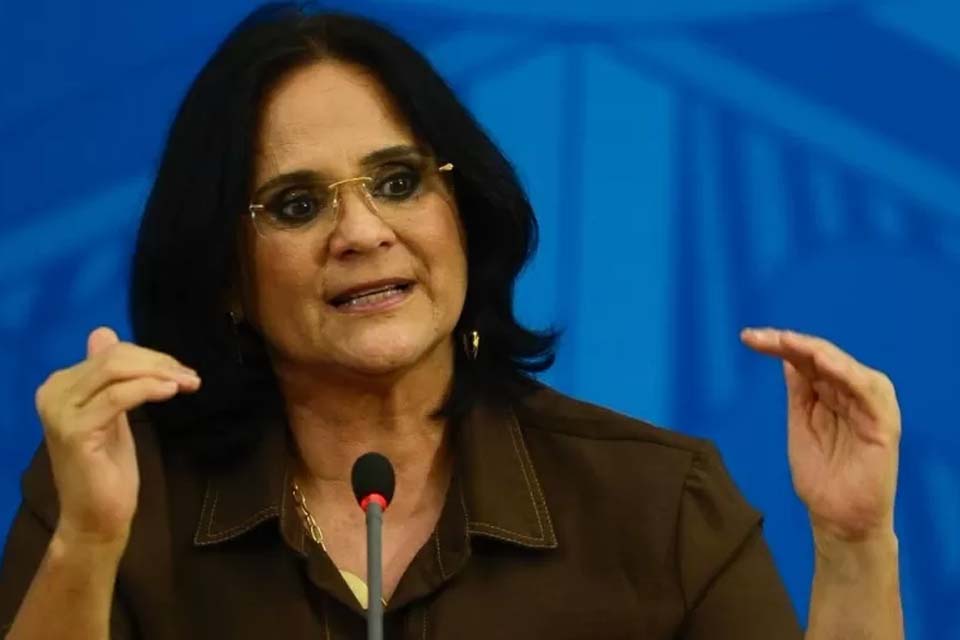 PGR arquiva investigação contra Damares em caso de aborto de criança do ES