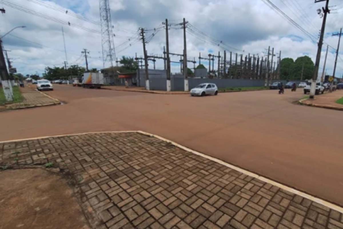 Investimento em sinalização viária amplia segurança no trânsito em Itapuã do Oeste