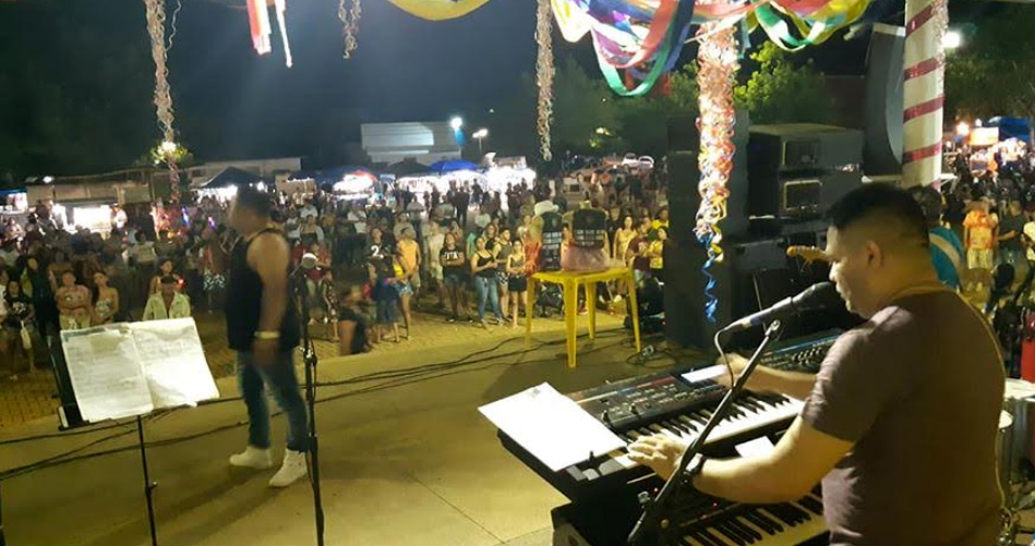 Galo da Meia Noite lota praça Aluízio Ferreira em Porto Velho