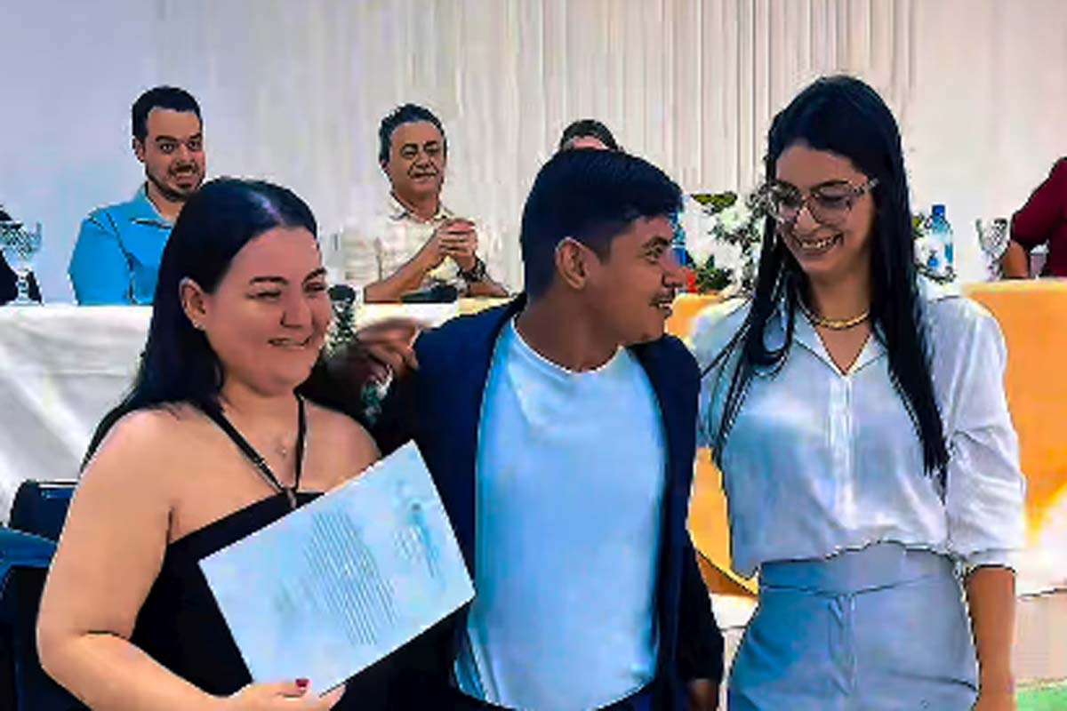 Espigão do Oeste encerra primeira turma da Residência Multiprofissional em Saúde da Família