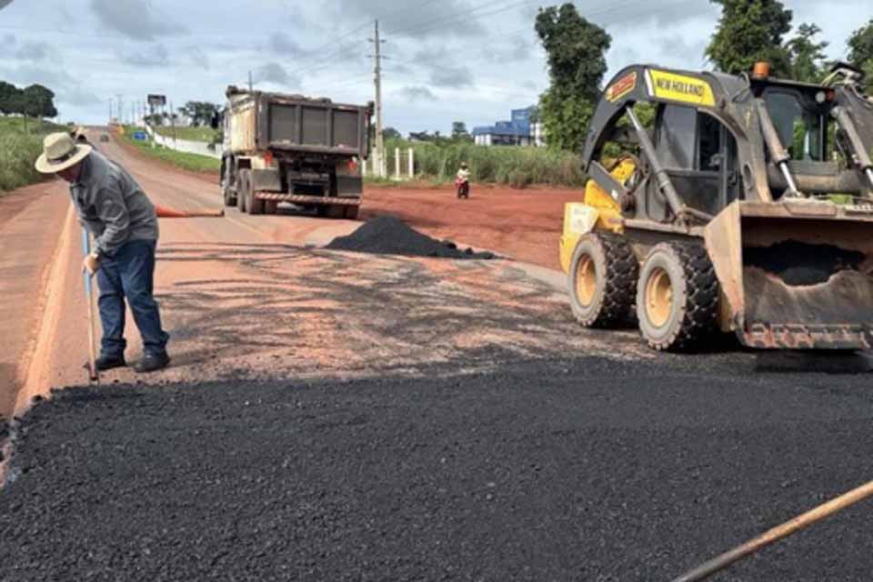 Prefeitura de Espigão do Oeste alerta a comunidade que trafega pela Rodovia Lúcia Tereza