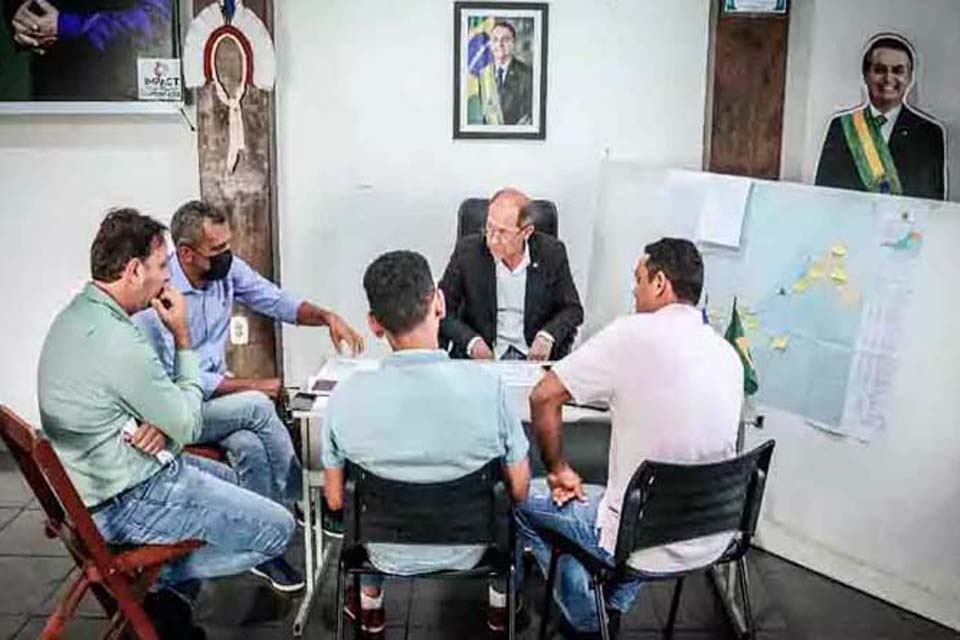 Coronel Chrisóstomo afirma que distritos de Porto Velho terão investimento em asfaltos e ambulâncias