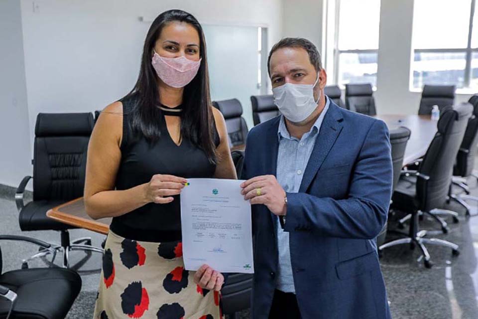 Conveniado: R$ 200 mil para a compra de tubos corrugados para troca de pontes em Espigão do Oeste