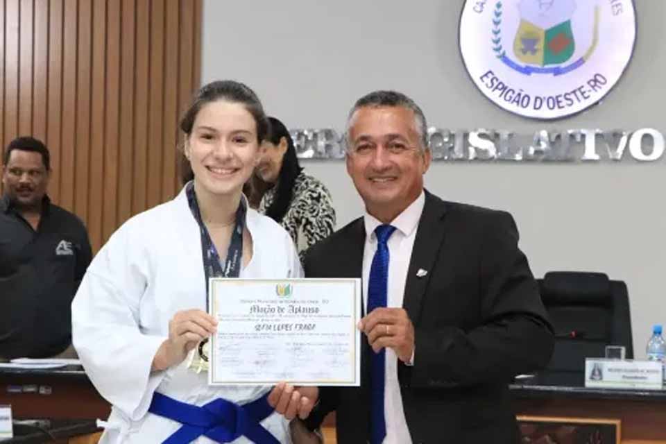 Academia Trainner Fit fecha parceria com atleta Sub-14, destaque no Karate em Rondônia