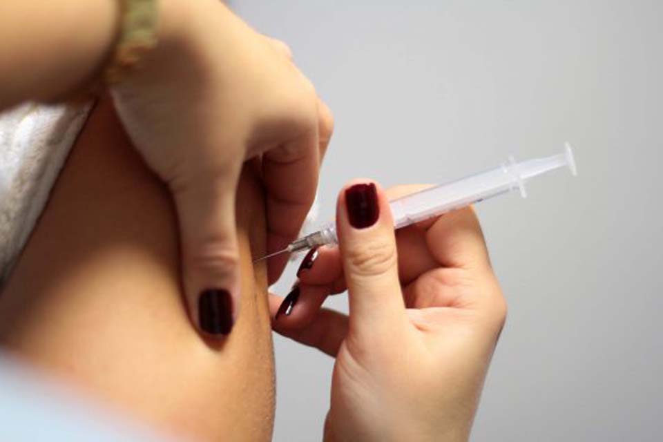 Agevisa promove Campanha de Multivacinação para fortalecer a cobertura vacinal em Rondônia; imunização acontece no dia 25