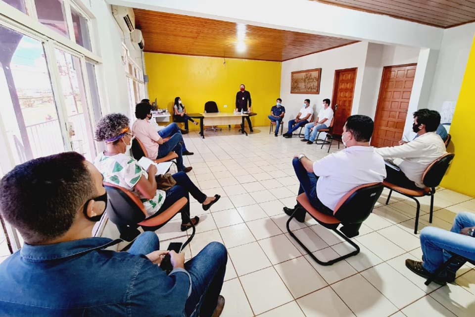 Benefícios para contratação de mão de obra de reeducandos são apresentados para prefeitos da região 