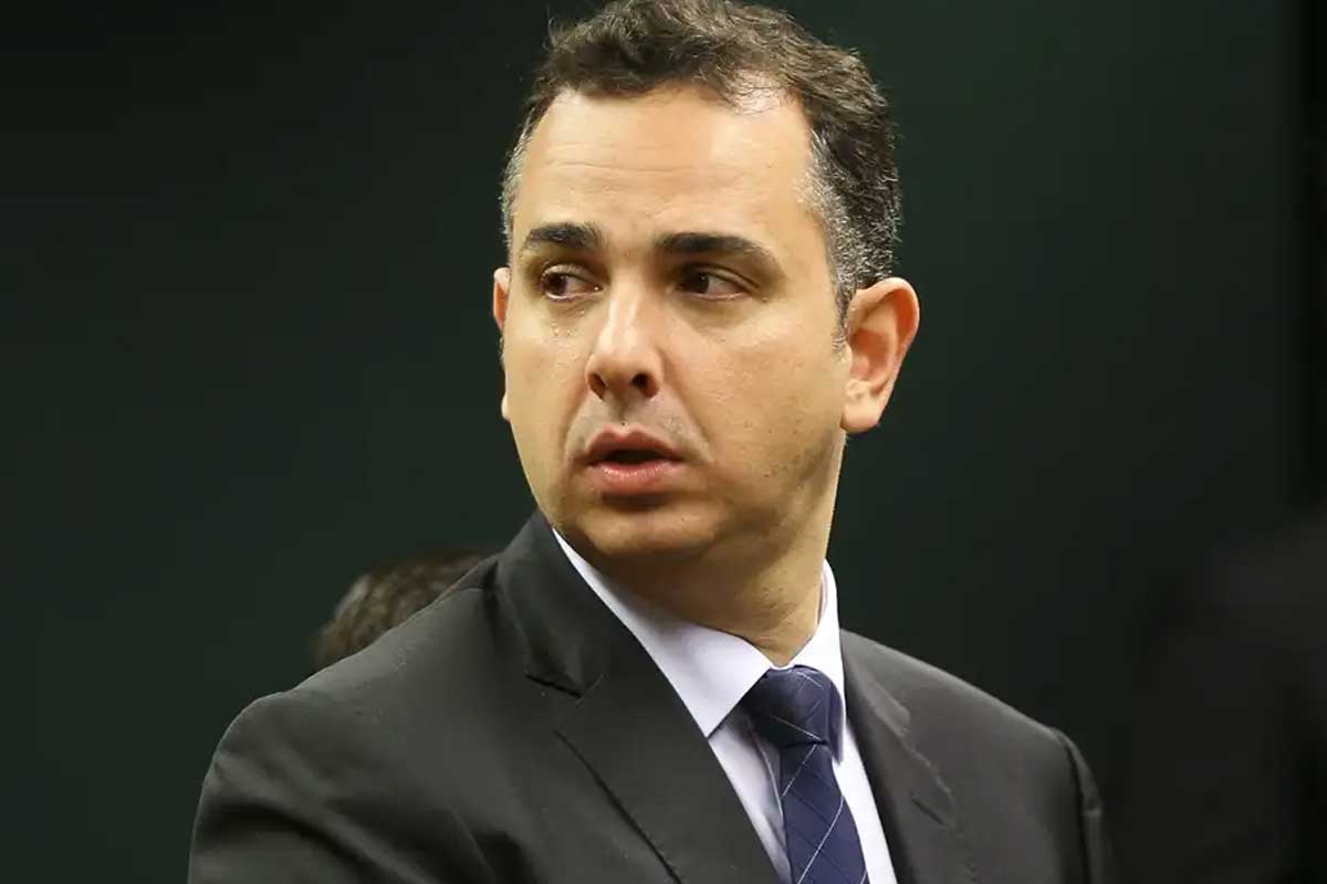 Enfraquecido, Pacheco comunica ao PT que não quer disputar governo de Minas