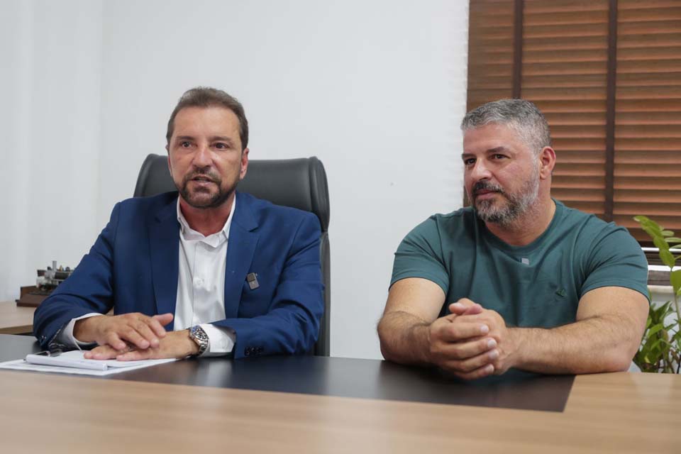 Prefeitura de Porto Velho anuncia complemento do vencimento do piso aos professores do município