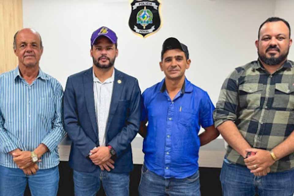 Deputado Edevaldo Neves recebe lideranças de União Bandeirantes e discute demandas para o aniversário do distrito