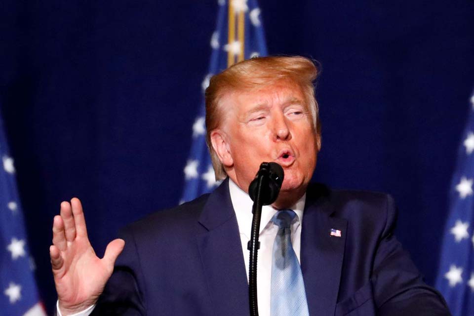 Trump alerta norte-americanos sobre duas próximas semanas difíceis