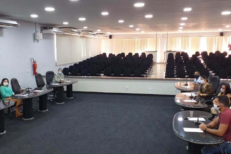 Profissionais apresentam propostas para retorno de eventos